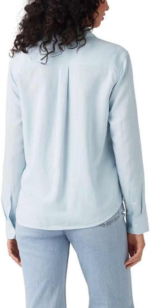 imageLevis Womens Classic Buttonup ShirtSkyway