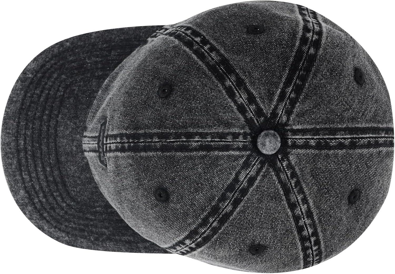 imageLevis Mens Classic Baseball Hat with LogoBlack