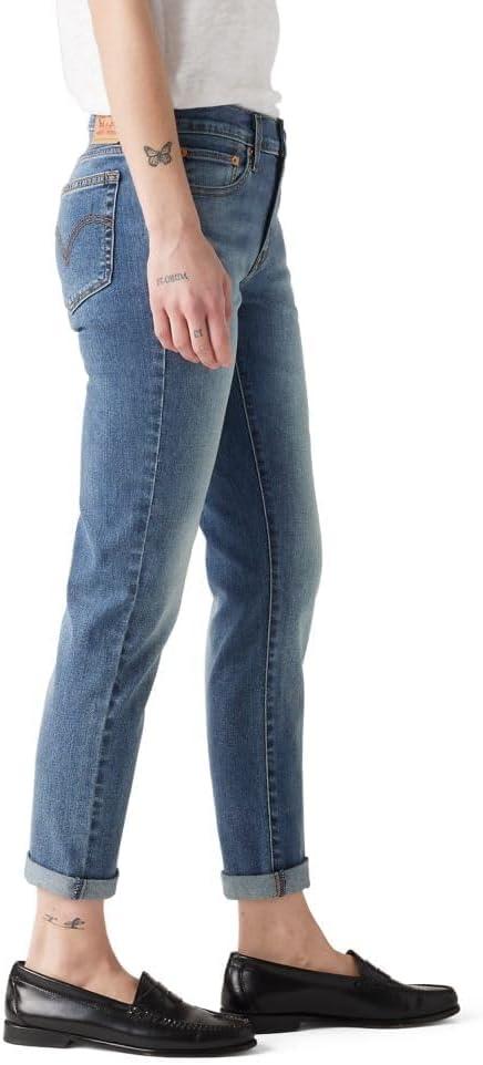 imageLevis Womens New Boyfriend JeansDriving Away
