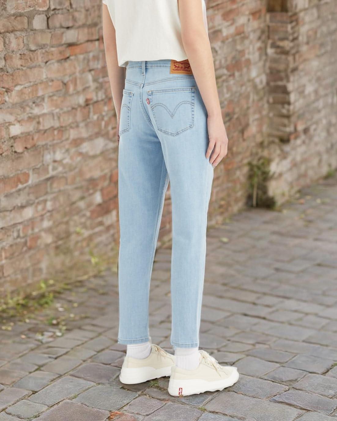 imageLevis Womens New Boyfriend JeansHold It Down